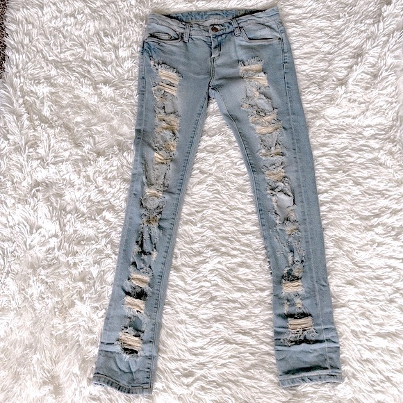 Blank NYC Denim - Blank NYC Shredded Distressed Jeans Size 26